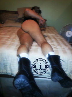 Ricanass:  Ricanass Self Pic! Boi Puss In Boots!!! Lol