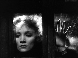 Marlene Dietrich - Shangai Express