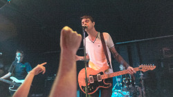 acid-blades:  funeralsounds:  Joyce Manor @ Red 7, 09.28.2014 This kid got kicked out of Joyce Manor for crowdsurfing. Photos by Andrew Dominguez  lol this is so stupid   Barry’s an asshole. There I said it.