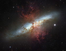 cruelix:  just–space:  The starburst galaxy Messier 82  js