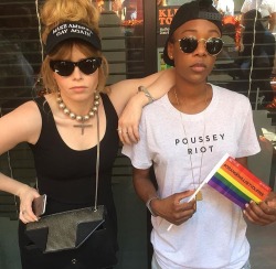 dabbbles:  Samira Wiley and Natasha Lyonne at NYC Pride - June 26, 2016