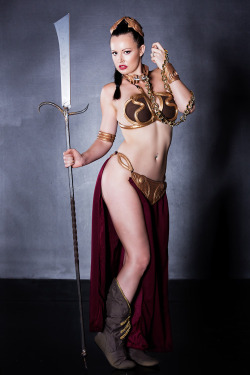 Hunters-Assemble-Upon-Gallifrey:  Lady Jaded As Slave Leia