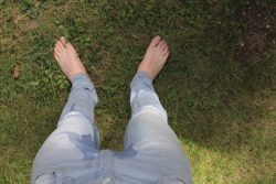 wet-thing:It’s nice to relax and pee your pants in the nature!