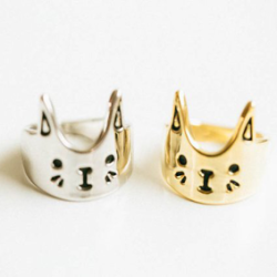 breakup: GET THIS AMAZING ANIMAL RINGS FROM TRENDY LAND! They are all with very good promotions (like 60% OFF) so it’s your chance to get them for a really cheap price! RIGHT // LEFT RIGHT // LEFT RIGHT // LEFT 