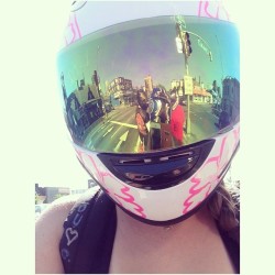 âœŒï¸ðŸ˜ ðŸš²ðŸ’¨ #helmet #ny #mirror #bike #vroomvroom #twowheels #memories #adrenalinerush #weeee #speed #power #thrill #repost