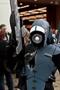 kamikame-cosplay:Legion from the Mass Effect series. Very well done. There is some amazing Mass Effect cosplay out there… and this one is one of them!