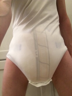 diaperedducktail:  I need a onesie to hold this one firmly in place, so heavy and huge!