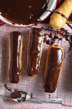 in-my-mouth:  Chocolate Eclairs