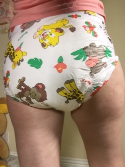 Double diaper butt. Very padded. Highly recommended.