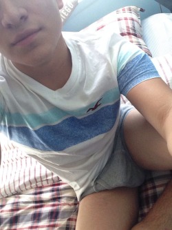 jockyboy:  waistbandboy:  Nice undies but to be honest, I like his shirt!   and you missed his nice thighs! 