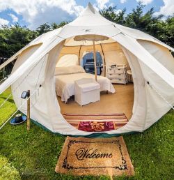 Littleoneem:  Erotic-Book-Addict:  Yes Please.  I Would Love Camping In This Tent