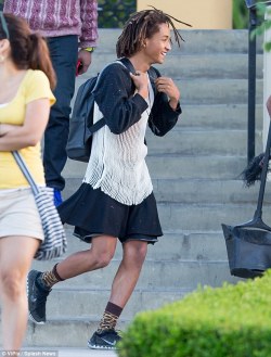 alanturing:  Jaden Smith looking good as hell in dresses/skirts