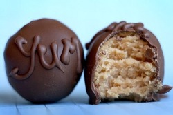 Healthybreakfastblog:  Peanut Butter Balls         After Making The Oreo Truffles Last