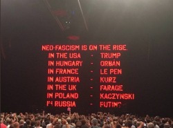 tumbladiah:  leftside1312: Roger Waters concert in Poland.  Whoa  