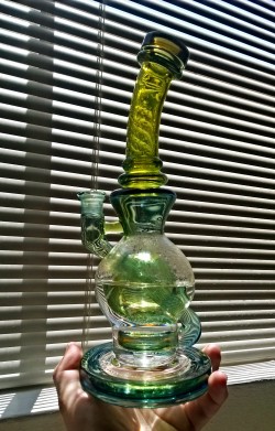 tubner:  Another shot I took of the 1/1 Iridium Mothership Ball Rig I got to sesh out of yesterday.   WAnt