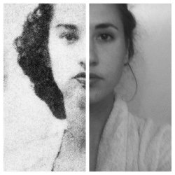 thatfuckingcrowv2:  applecocaine:  A woman and her grandmother, both at age 20.  if shes her grandmother how are they both 20 nice try asshole 
