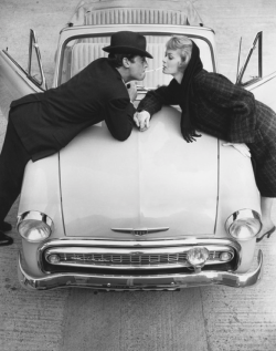 theniftyfifties:  Photo by Norman Parkinson,