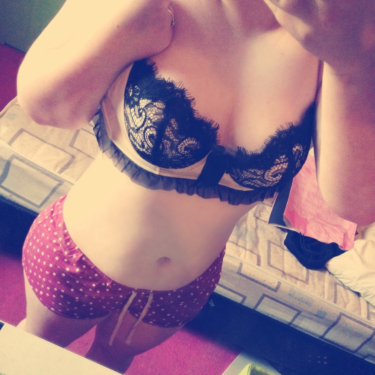 nintend-low-selfasteem:  Bought the prettiest bra from ann summers but currently