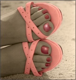 xquisitetoes:  Beautiful orange toes