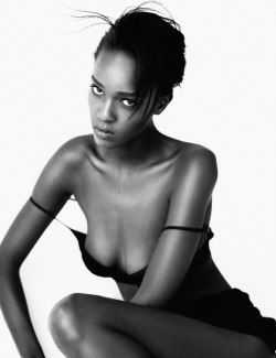 live4two:  Leila Ndabirabe Nda - Black Models from Burundi 