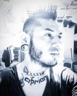 #mohawk #piercings #tattoos  https://www.instagram.com/p/B1ypnzMFI2P/?igshid=1f2g7yqqnyt1x