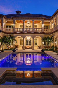 mistergoodlife:  Villa | Photographer | More  One day I&rsquo;ll own one