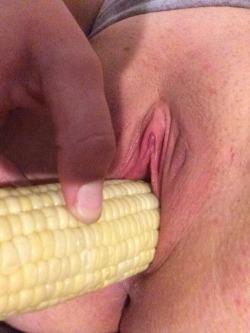 Mmm-Justfuckme: Mmm-Justfuckme:  Mmm I Do Love My Vegetables (;  Picking Up More