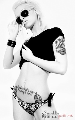 girls-tattoos-and-attitude:  More @ http://girls-tattoos-and-attitude.tumblr.com
