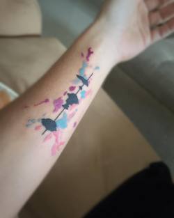 #tattoo #tatu #tatuaje #ink #inked #inkup #inklife #acuarela #sonido #sound #watercolor #brazo #caracas #Venezuela #gabodiaz04