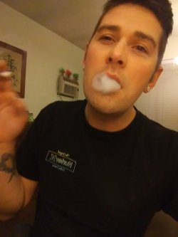 @TheRealShaneAl1 is back! and here for his fans on twitter. Boys-Smoking.com