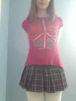 sissy-scarlet:  made a simple set of me playing with my toy :D ill upload some webms too! 