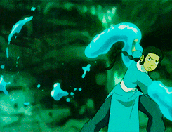 avatarparallels:  Water cloak: A waterbender can use their water as a form of armor with tentacle-like arms. The bender can use these arms to grab objects, whip enemies, blast enemies with water and freeze them. If a waterbender has less water available,