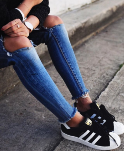 thestyle-addict:  Get the look here»  