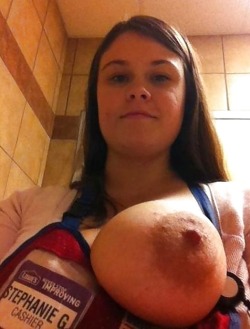 oliveherclothesoff: onlyamateurgfs2:  Work selfie 👍🏼   Heading to Lowe’s…ask for Stephanie.   