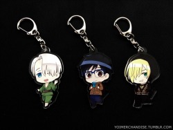 yoimerchandise: YOI x Bell House Tekutoko Acrylic Keychains Original Release Date:October 2017 Featured Characters (3 Total):Viktor, Yuuri, Yuri Highlights:This set features our main trio in looks from the anime’s early episodes! Yuri, of course, looks