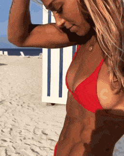 natural-fit-babes:  Personal trainer Judy Slow [gif]