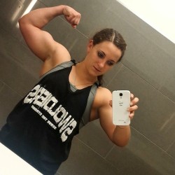 girlswithbiceps:Girl Biceps Rock!