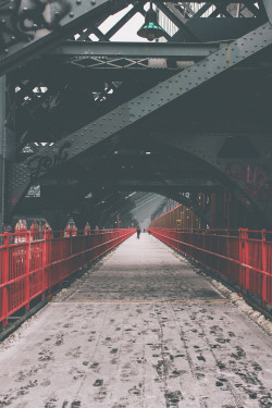avenuesofinspiration:  Williamsburg Bridge | Photographer © | AOI