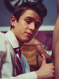 jockorgy:  nastytickle:  bastianphilly:  Prep school boy doing what prep school boys love to do to each other.  thumbs up for cock  100% Active gay porn blog - I always follow back! http://jockorgy.tumblr.com/
