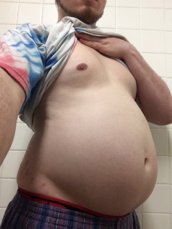 bellylover111:  Wow I just cant stop eating!!! My belly is getting so fucking big!! Im blowing up! So much many stuffings and just eating like a fat pig. Girls hit me up with your kik to chat if you like! :3
