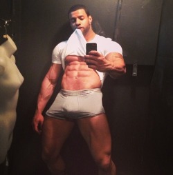 dyedclothes: bulging. 