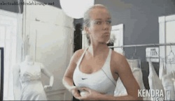 nudeandnaughtywomen:  Kendra Wilkinson about to try on her Wedding Dress