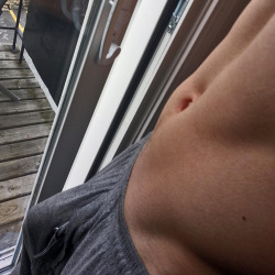 Courtesy of: 2hot2bstr8  Sexy bulge. Share yours at mdfreeballing.tumblr.com/submit