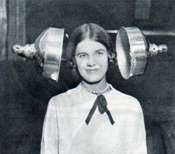 Appareil pour coiffure, 1928.