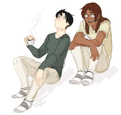 erenyeagerbomb:  levi is prrobably comfortable enough around hanji that he doesnt feel like he needs to wear a binder when its just them hanging out?? frick. i dont know. i should be in bed by now 