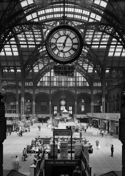 greeneyes55:  Penn Station New York 1962 Photo: Cervin Robinson  