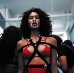 chromat:  The iconic @leynaramous​ closing the Chromat SS17 Hyperwave show with custom Chris Habana hardware and jewelry.  Styled by Edda Gudmun with Martin Tordby and @brynjaskjaldar​. Casting Gilleon Smith, photo by Nico aMarca. See full runway
