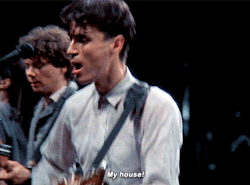 ripleyholden:  Talking Heads performing Burning