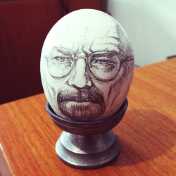 eggdaily:  rafaellaryon:  [Heisenbegg] Primeiro da série ~Arte é meu ovo~  LOOK AT THE EGGTREME DETAIL!!! 