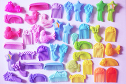 that-green-unicorn:  A lot of MLP combs and brushes. 